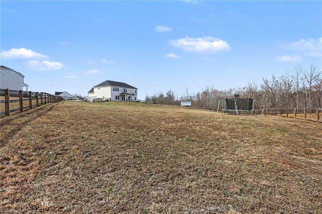 111 Laced Maple Court, Reidsville, NC 27320