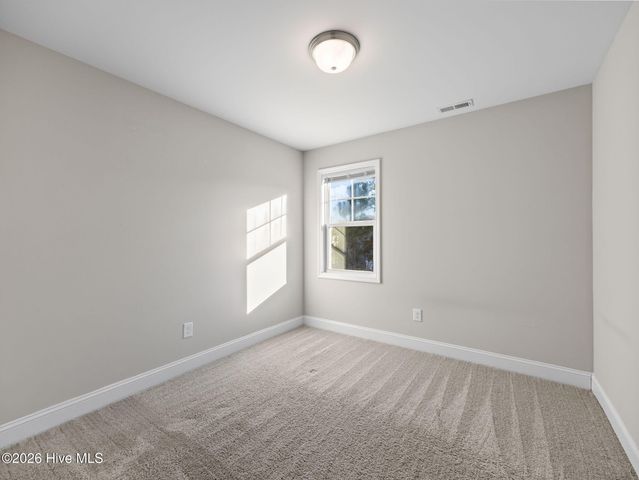 302 S Stingray Lane, Sneads Ferry, NC 28460