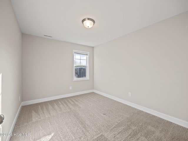 302 S Stingray Lane, Sneads Ferry, NC 28460