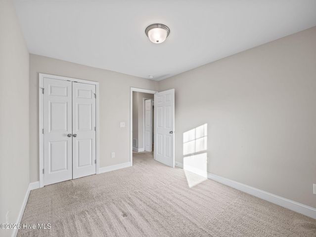 302 S Stingray Lane, Sneads Ferry, NC 28460