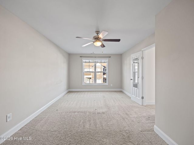 302 S Stingray Lane, Sneads Ferry, NC 28460