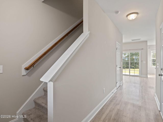 302 S Stingray Lane, Sneads Ferry, NC 28460