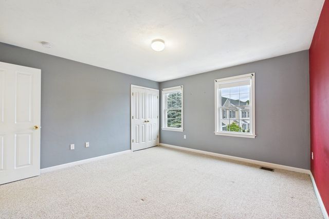 115 Boxberry Ln 115, Rockland, MA 02370