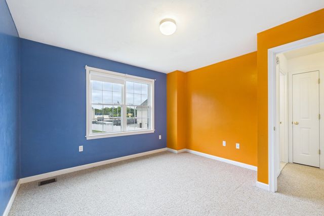 115 Boxberry Ln 115, Rockland, MA 02370