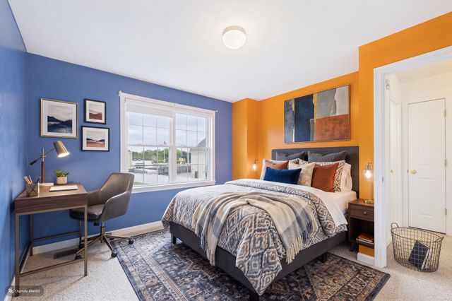 115 Boxberry Ln 115, Rockland, MA 02370