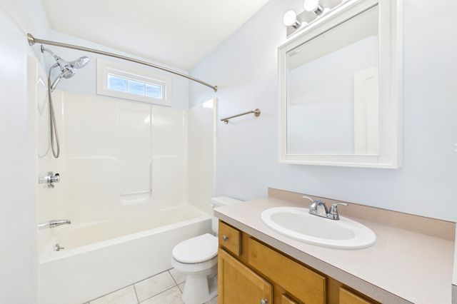115 Boxberry Ln 115, Rockland, MA 02370