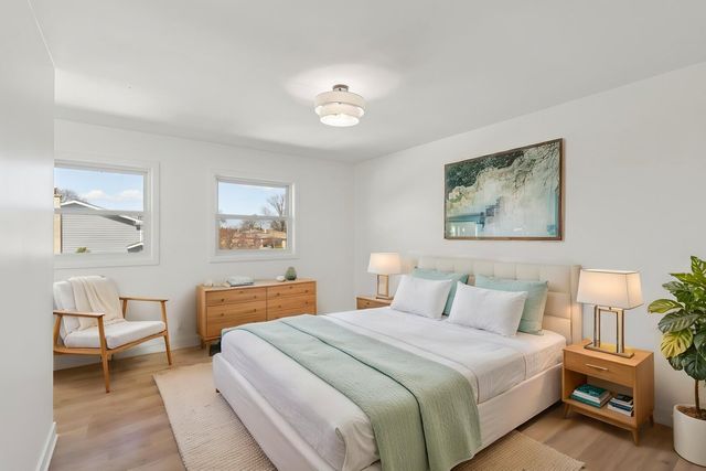 8135 W Rascher Avenue, Chicago, IL 60656