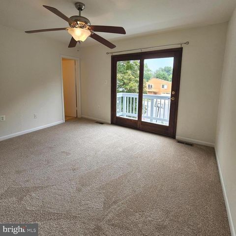1108 ROCKINGHAM ST, Arlington, VA 22205