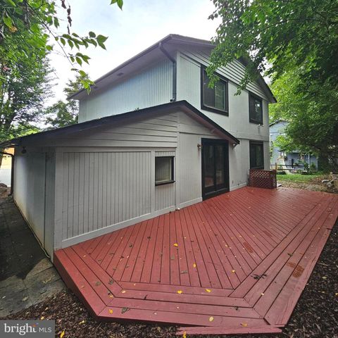 1108 ROCKINGHAM ST, Arlington, VA 22205
