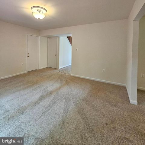 1108 ROCKINGHAM ST, Arlington, VA 22205