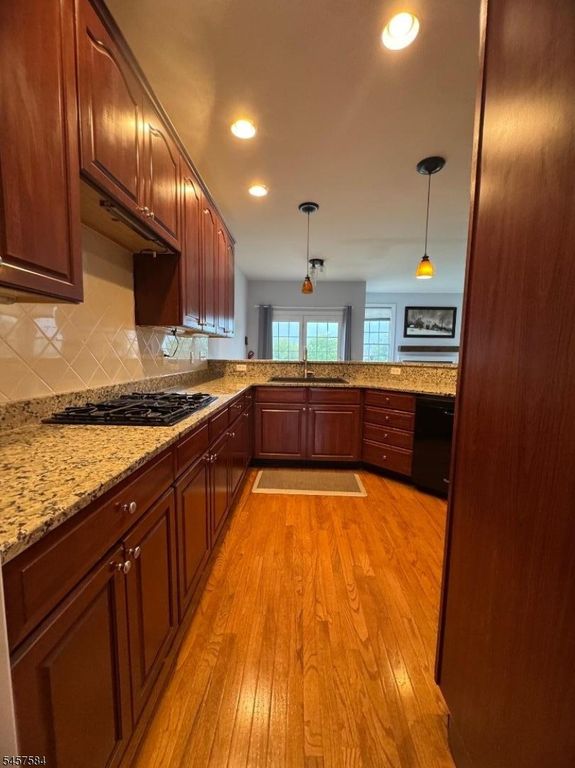 86 Briar Ct, Hardyston Twp., NJ 07419 — photo 4