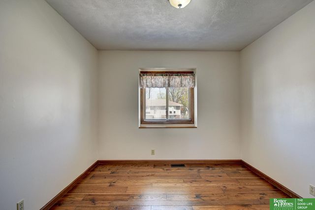 13315 Hascall Street, Omaha, NE 68144