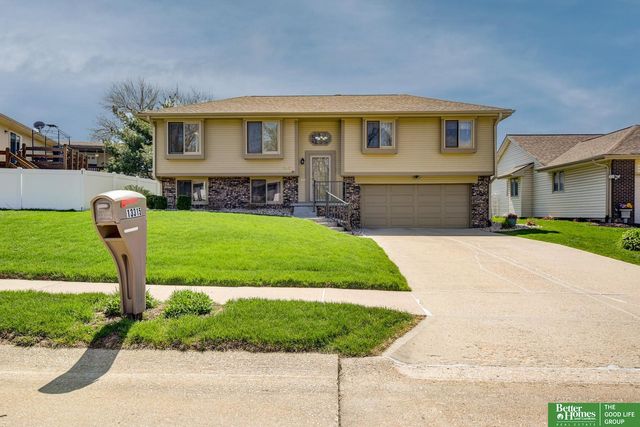 13315 Hascall Street, Omaha, NE 68144