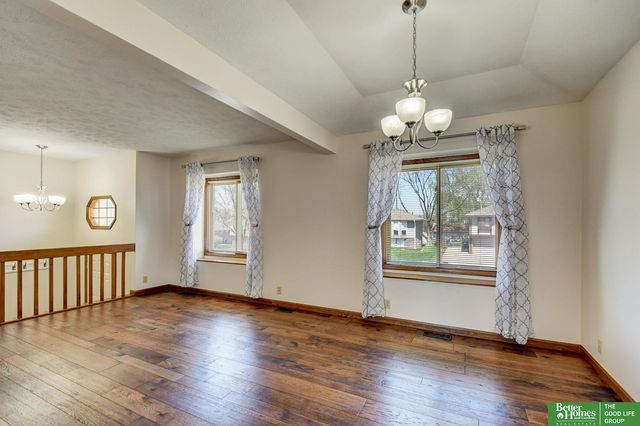 13315 Hascall Street, Omaha, NE 68144