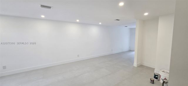 226 Sea View Dr 105, Key Biscayne, FL 33149