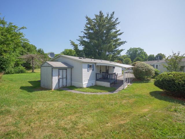 17 Partridge Lane, Pleasant Valley, NY 12569