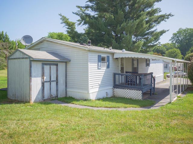 17 Partridge Lane, Pleasant Valley, NY 12569