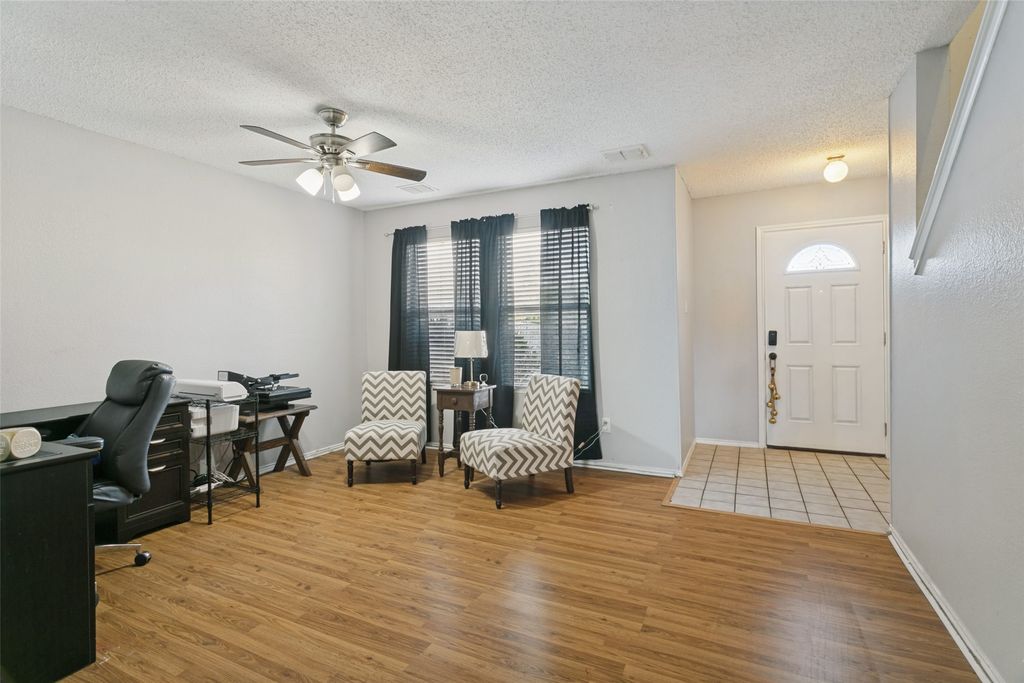 3925 Stonewick Court, Fort Worth, TX 76123 — photo 3
