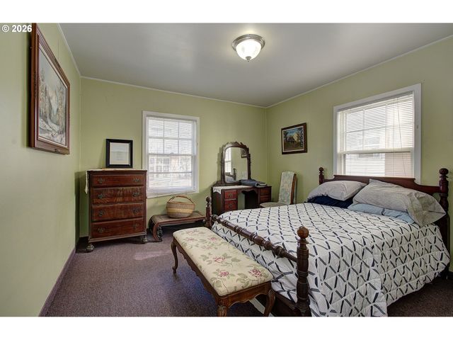 6108 Se MILWAUKIE Ave, Portland, OR 97202