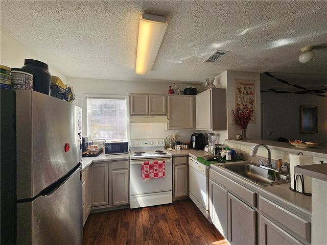 102 University Village Drive D, Central, SC 29630