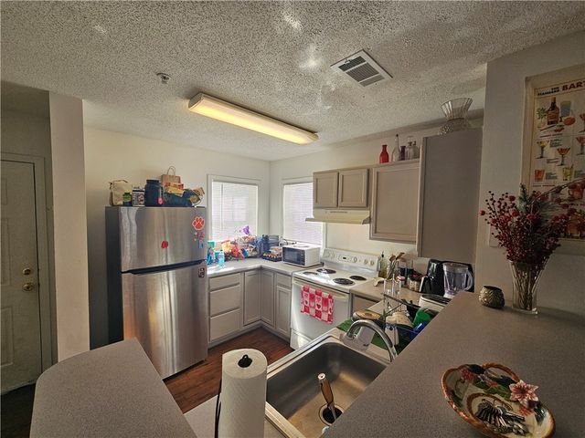 102 University Village Drive D, Central, SC 29630