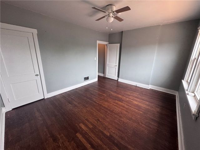 2733 Pyramid Ave, Brentwood, PA 15227