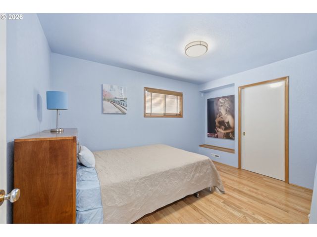 1590 CORUM Ave, Eugene, OR 97401