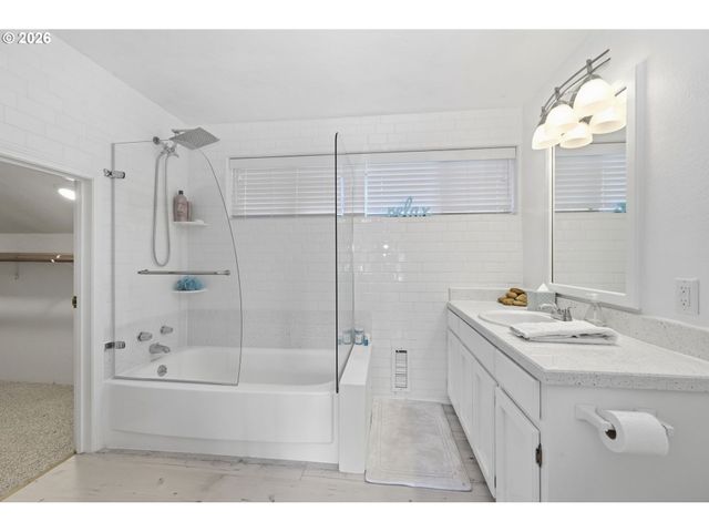 1590 CORUM Ave, Eugene, OR 97401