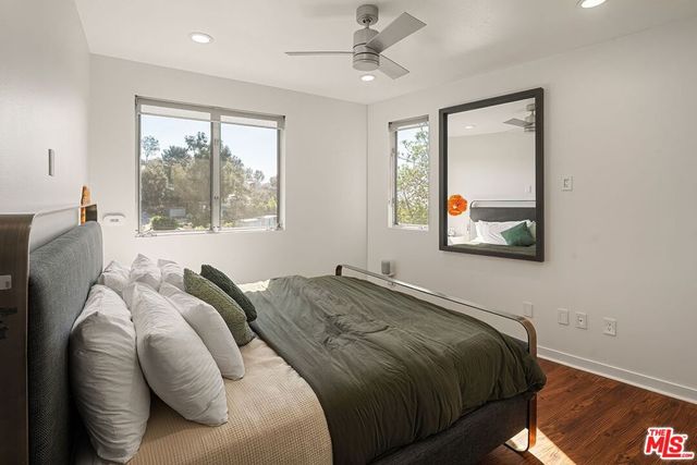 2074 Cerro Gordo Street, Los Angeles, CA 90039