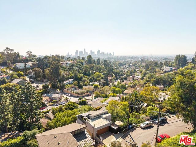 2074 Cerro Gordo Street, Los Angeles, CA 90039