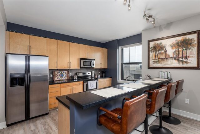 400 Walnut Street 803, Des Moines, IA 50309