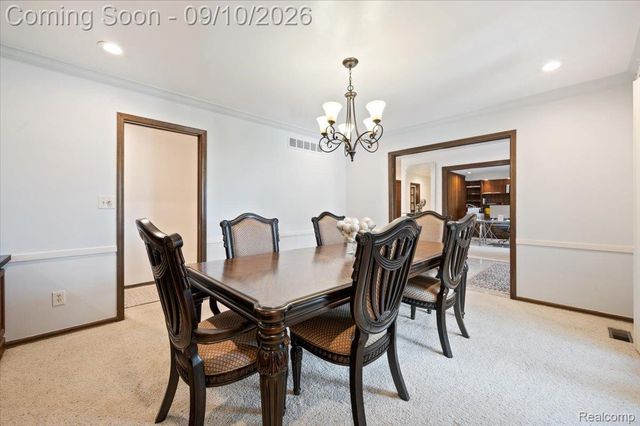 22765 Kenwyck Drive, Southfield, MI 48034
