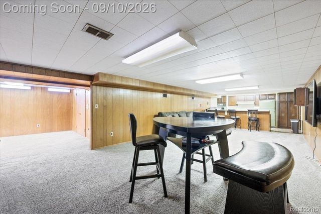 22765 Kenwyck Drive, Southfield, MI 48034