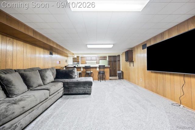 22765 Kenwyck Drive, Southfield, MI 48034