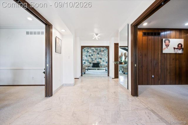 22765 Kenwyck Drive, Southfield, MI 48034