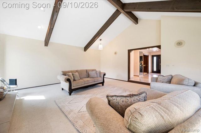 22765 Kenwyck Drive, Southfield, MI 48034