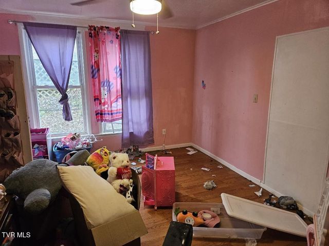 204 Northeast High Avenue, Coeburn, VA 24230