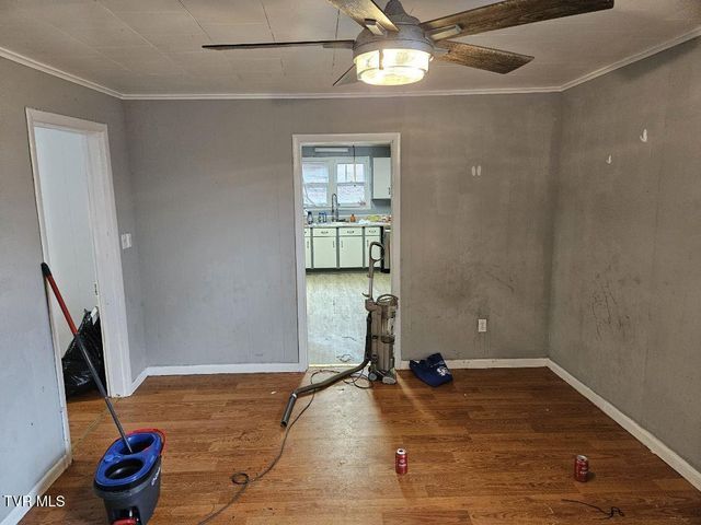 204 Northeast High Avenue, Coeburn, VA 24230