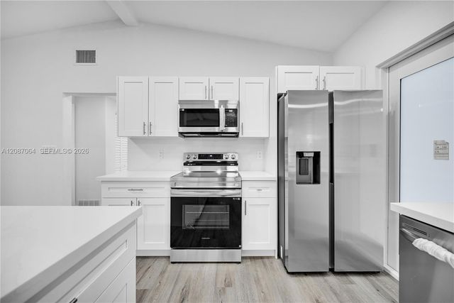 1018 NE 7th Street, Hallandale Beach, FL 33009