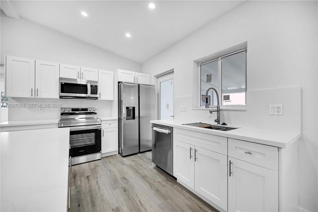 1018 NE 7th Street, Hallandale Beach, FL 33009
