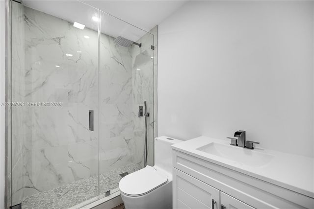 1018 NE 7th Street, Hallandale Beach, FL 33009