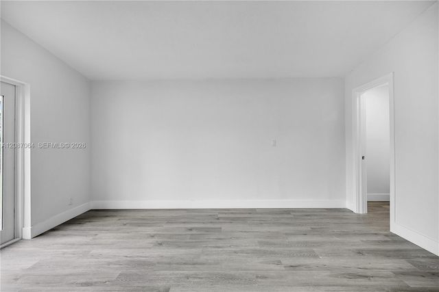 1018 NE 7th Street, Hallandale Beach, FL 33009