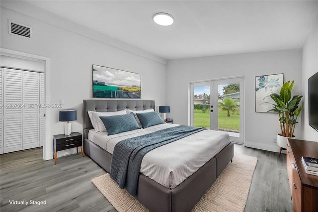 1018 NE 7th Street, Hallandale Beach, FL 33009