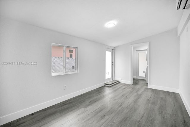 1018 NE 7th Street, Hallandale Beach, FL 33009