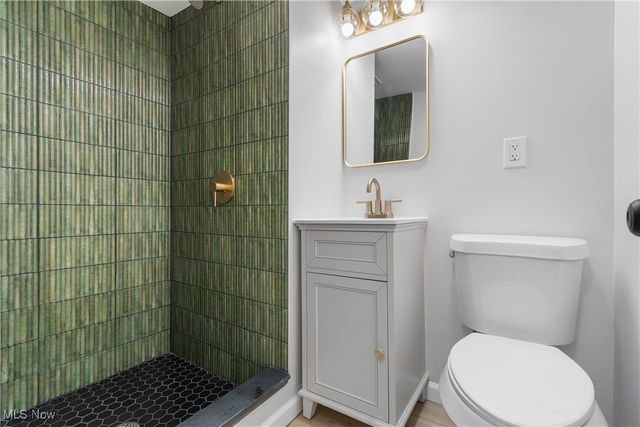 328 Crestway Oval, Brunswick, OH 44212