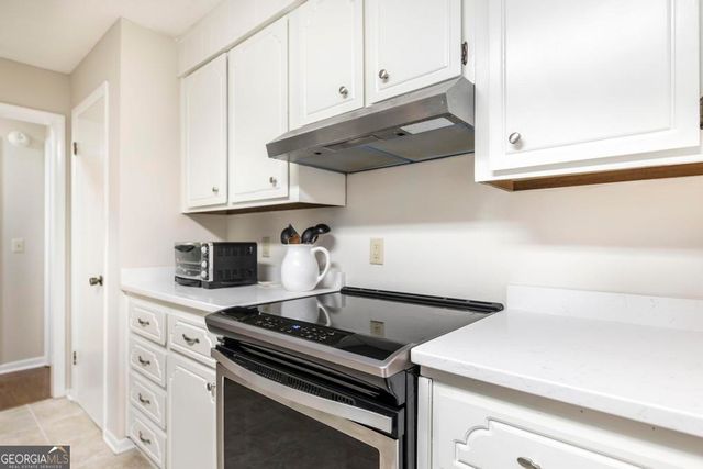 102 Sweetwater Court, Warner Robins, GA 31088