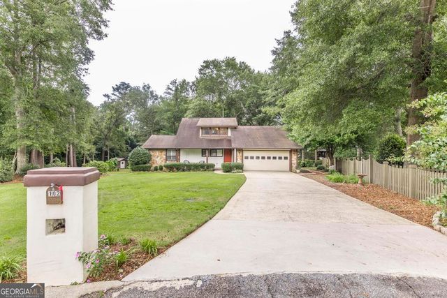 102 Sweetwater Court, Warner Robins, GA 31088