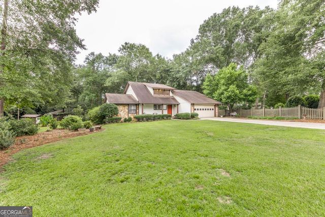 102 Sweetwater Court, Warner Robins, GA 31088