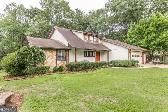 102 Sweetwater Court, Warner Robins, GA 31088