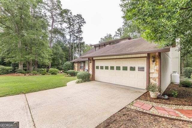 102 Sweetwater Court, Warner Robins, GA 31088